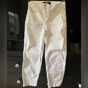 Hollister Ultra High Rise Vintage Straight Jeans 25